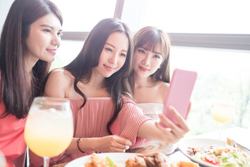 Poster - woman dine in restaurant