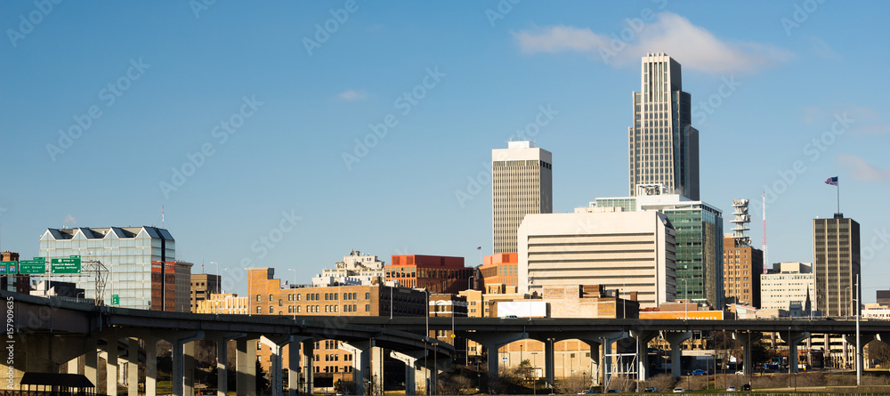 Omaha Nebraska Downtown City Skyline Highway Overpass - obrazy, fototapety, plakaty 