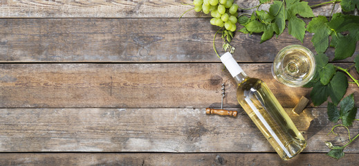 Wall Mural - White wine header