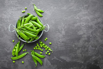 Canvas Print - Fresh green peas