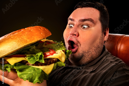 Diet Failure Of Fat Man Eat Fast Food Breakfast For Mad Overweight   500 F 158436011 3wm2OGrE9CluQ9BxQw7u0B4NqZjhozdh 