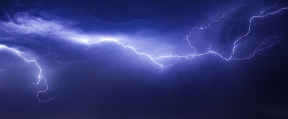 beautiul and dramatic lightning in sky