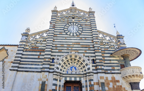 Fotografie, Obraz Facade of Prato Cathedral, Tuscany, Italy - dedicated to Saint Stephen, first Christian martyr