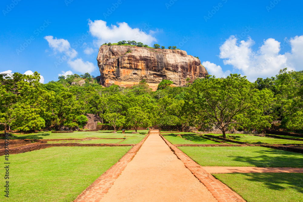 Sigiriya Rock, Sri Lanka - obrazy, fototapety, plakaty 