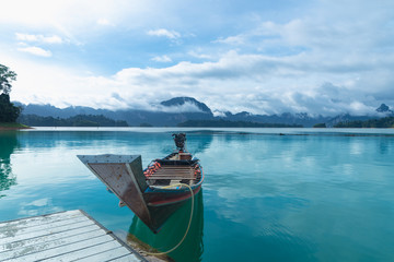 Naklejka na meble Boat at the pier