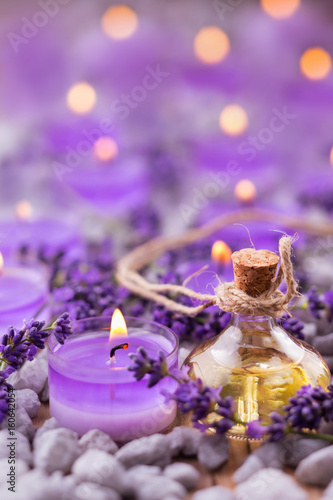 Lavendel  -  Lavendelöl und Duftkerze