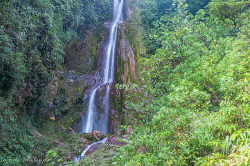 Kleiner Wasserfall