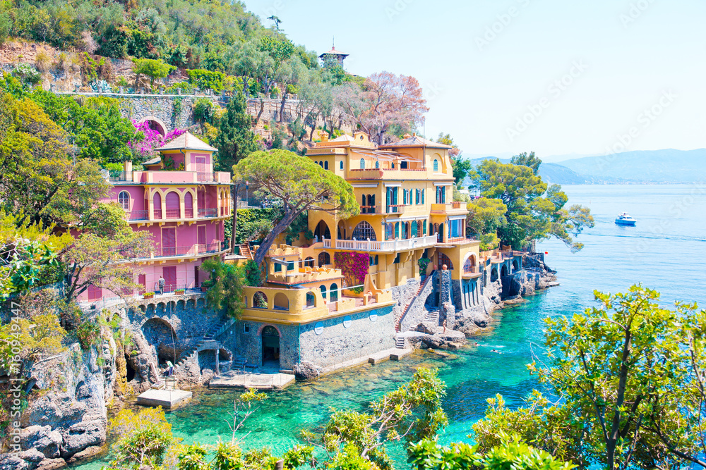 Beautiful sea coast with colorful houses in Portofino, Liguria, Italy. Summer stunning landscape. - obrazy, fototapety, plakaty 