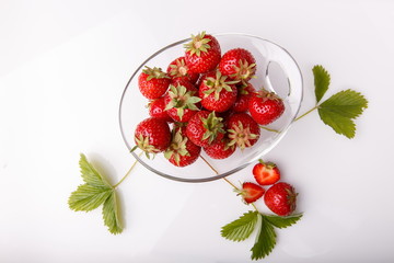 Wall Mural - fresh Strawberry in a bowl