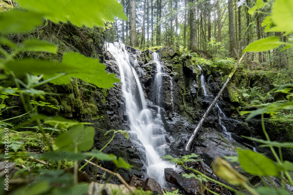 Wasserfall am Schluchtensteig im Schwarzwald