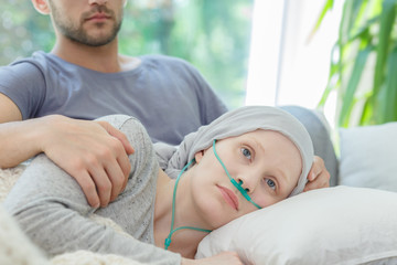 woman with oxygen nasal cannula