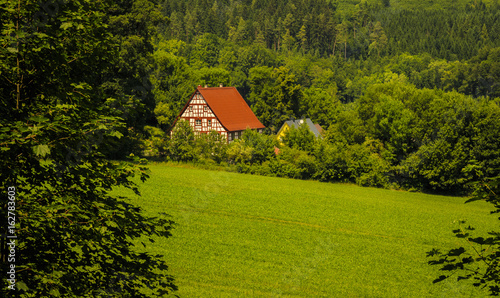 Haus Im Wald Kaufen Sie Dieses Foto Und Finden Sie Ahnliche