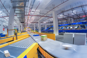 Logistics sorting machine