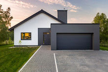 Modern House With Garage