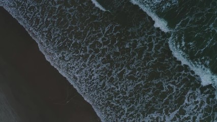 Canvas Print - Waves on a beach