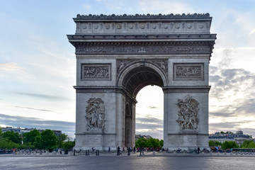 Canvas Print - Arc de Triomphe - Paris, France