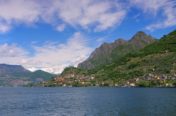 Canvas Print - Marone am Iseosee - town Marone on Iseo lake in Alps