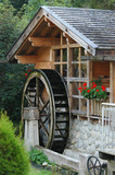 mulino ad acqua