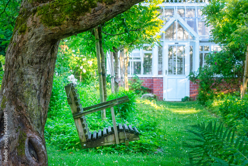 Romantischer Privatgarten Mit Schaukel Und Vintage Gartenhaus Buy This Stock Photo And Explore Similar Images At Adobe Stock Adobe Stock