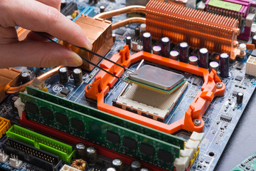 Aufkleber - Computer processor chip disassembling close up