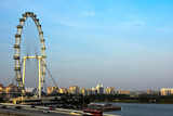Fototapeta Londyn - Singapore Flyer landscape shot near marina bay sands