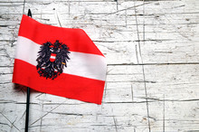 Flagge Österreichs Bandera De Bandiera Dell'Austria Nationalflagge Flag Of Austria Drapeau De L'Autriche Zastava Austrije Ausztria Zászlaja Flaga Austrii 