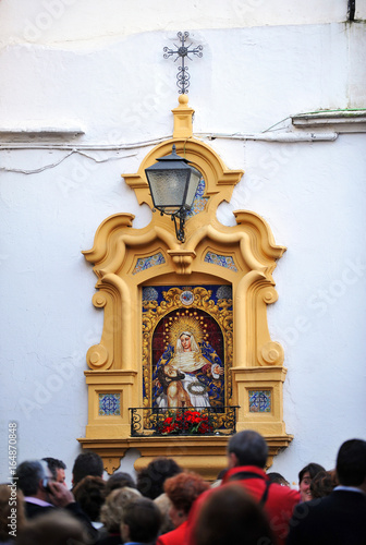 Fotografie, Obraz Retablo cerámico de la Virgen de la Piedad, Sevilla, Andalucía, España
