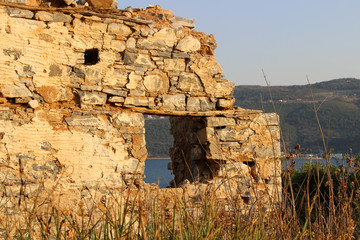 HOUSE RUIN