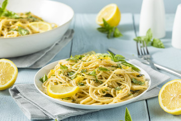 Wall Mural - Homemade Basil Lemon Spaghetti