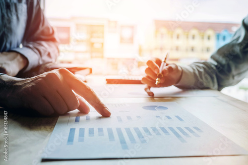 Fotografía Business People meeting Planning budget and cost Strategy Analysis Concept