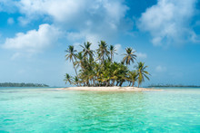 Paradisische Insel Und Strand In Guna Yala, San Blas Inseln, Panama