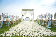 Romantic Wedding On The Rooftop Of The Hotel Lawn.