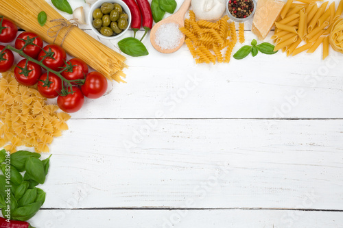 Spaghetti Pasta Nudeln Zutaten Kochen Italien Fusilli Holzbrett Essen Textfreiraum Von Oben Buy This Stock Photo And Explore Similar Images At Adobe Stock Adobe Stock