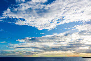 Canvas Print - Beautiful and Dramatic Blue Sky at Sunset
