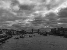 Cloudy Day And The London Bridge