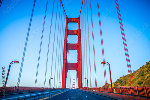 Plakat Golden Gate Bridge wcześnie rano w san francisco w Kalifornii