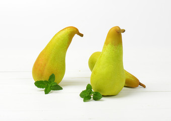 Poster - three yellow pears