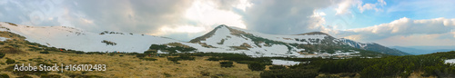 Fotografía Carpathian landscape at evening