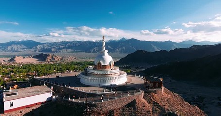 Wall Mural - Shanti Stupa is a Buddhist white-domed stupa (chorten) on a hilltop in Chanspa, Leh district, Ladakh.