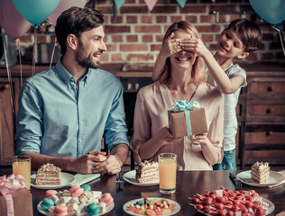 Wall Mural - Family celebrating birthday