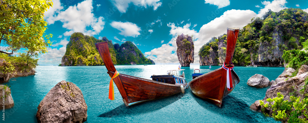 Paisaje pintoresco de Tailandia. Playa e islas de Phuket. Viajes y aventuras por Asia - obrazy, fototapety, plakaty 