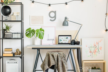 Sticker - Shelf with creative painting