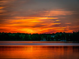 Fototapeta Fototapety pomosty - Romantyczny zachód słońca nad jeziorem