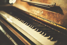 Vintage Piano