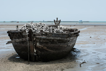 Naklejka na meble An abandon shipwreck during the period of low tide