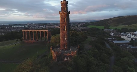 Canvas Print - Aerial view of Edinburgh, Scotland 