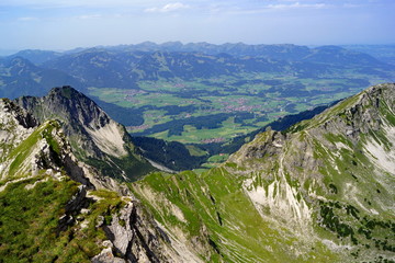 Poster - Blick vom NEBELHORN über Oberstdorf auf die Allgäuer Alpen 