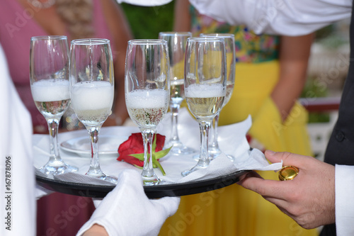 Restaurant Champagne Glasses Arrangements For Wedding Reception