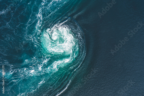 Fotografía Whirlpools of the maelstrom of Saltstraumen, Nordland, Norway