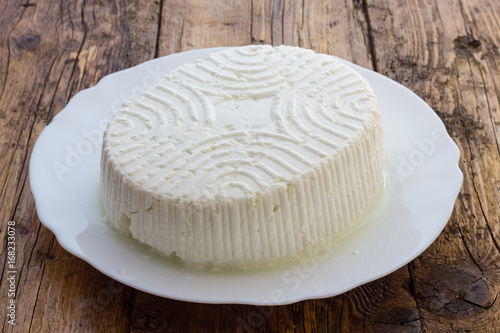 Cuadros en Lienzo Sabrosa queso de Ricotta de vaca fresca